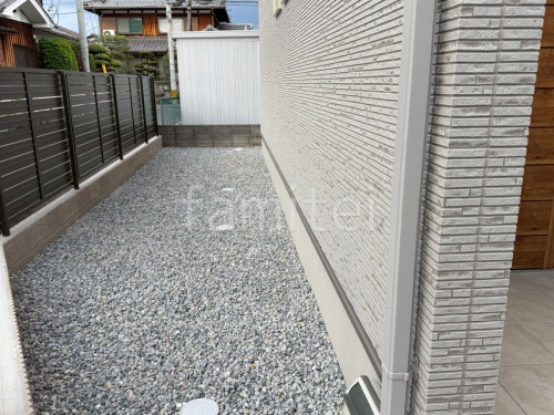 犬走り 防犯砂利敷き バラス砕石 防草シート加工