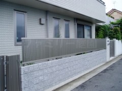 フェンス:シャレオR4型 LIXIL(リクシル)