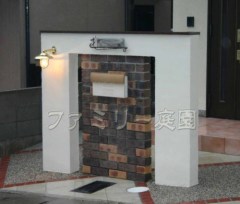 レンガ門柱 郵便ポスト:ディーズガーデン