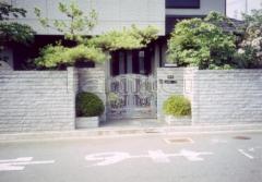 クローズ外構 鋳物門扉