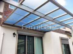 木製調雨除け屋根 YKKエフルージュ大型テラス1階