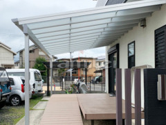 雨除け屋根 YKKソラリア1階 人工木材ウッドデッキ LIXIL樹ら楽ステージ